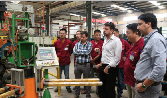 Customers from Dominica visit our factory